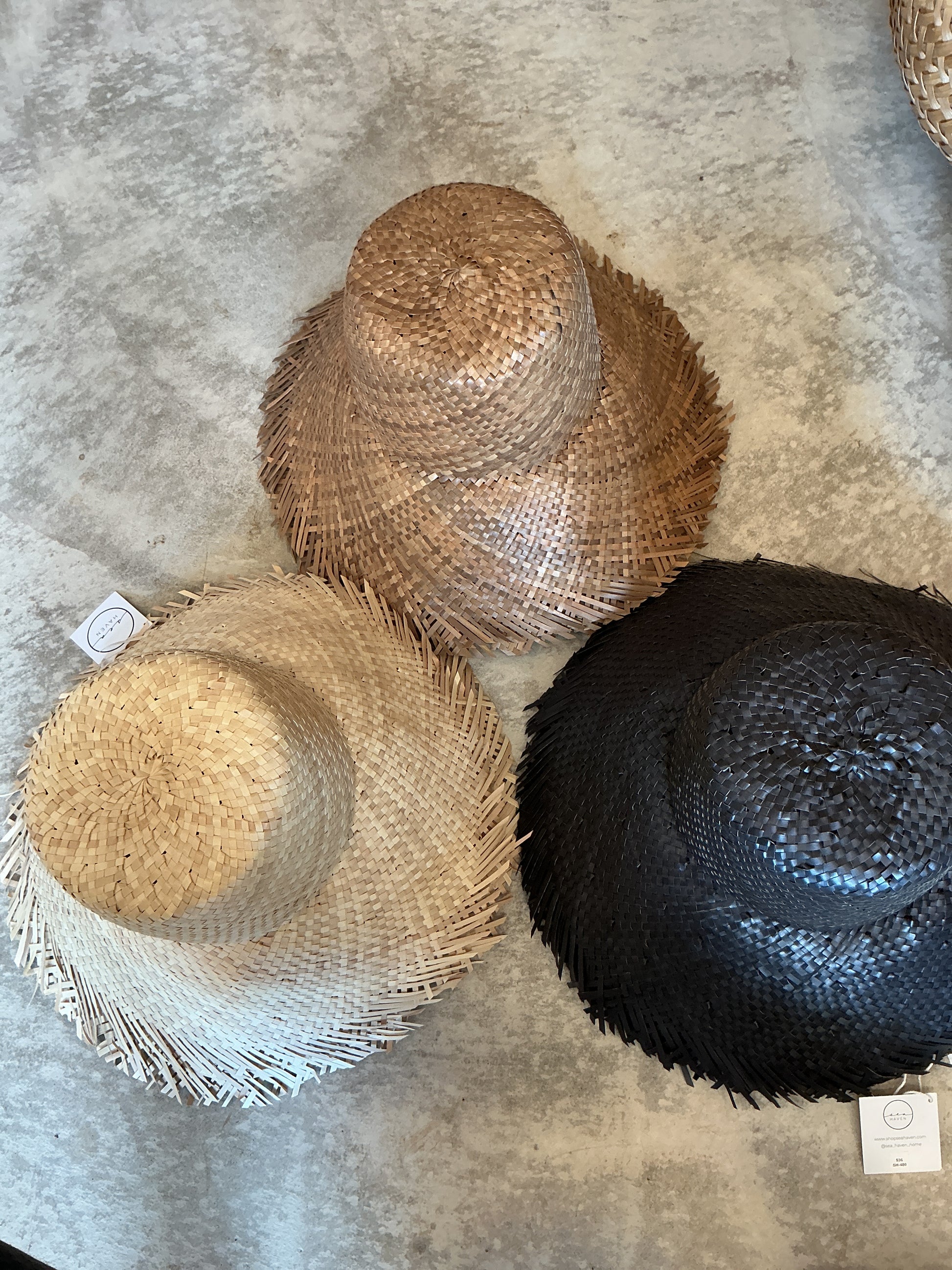 Woven Rattan Small Fringe Rim Bucket Hat