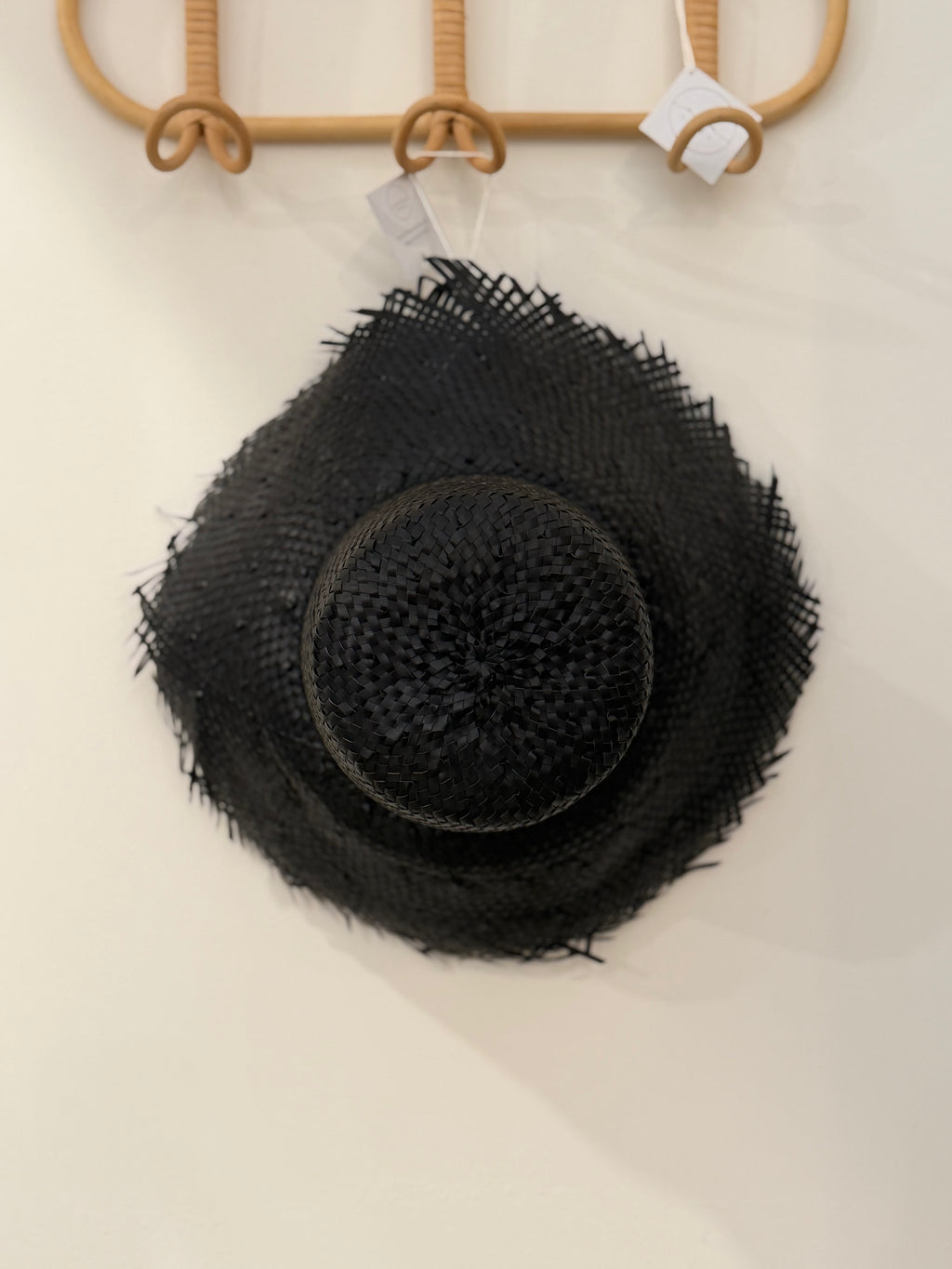 Woven Rattan Small Fringe Rim Bucket Hat