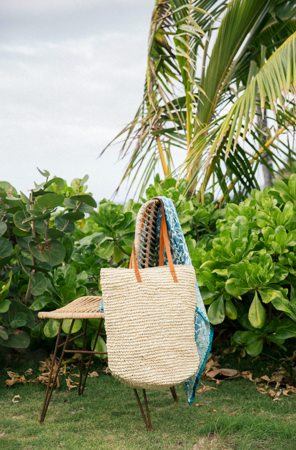 Seagrass Beach Bag with Leather Handle